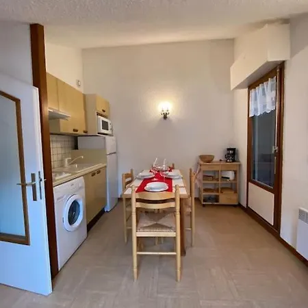 Apartment Lovely In